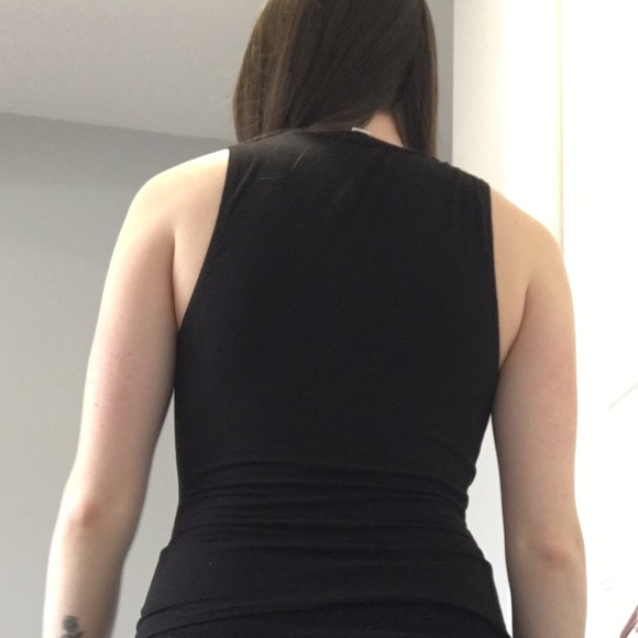 Black Top - Picture 4 of 5